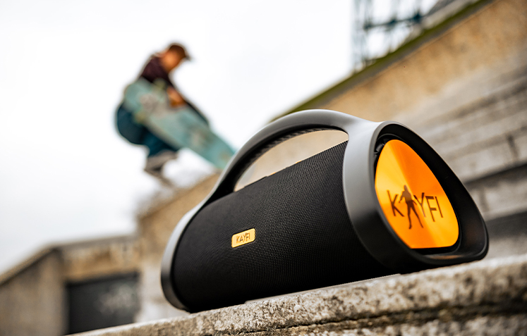 Enceinte Bluetooth 5.3 KYF – 60W, étanche IPX6, Lumière RGB, 8h D'autonomie – Parfaite Pour Les Fêtes !